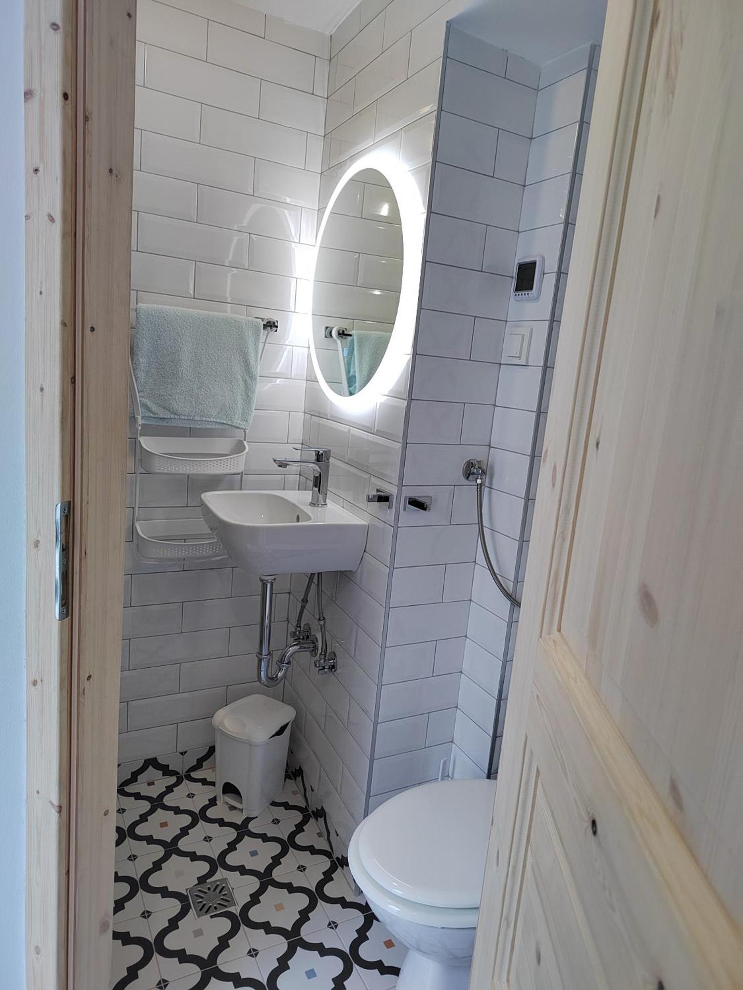 Little House In Baska Apartment Luaran gambar
