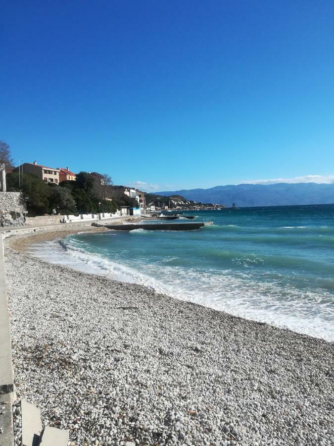 Little House In Baska Apartment Luaran gambar