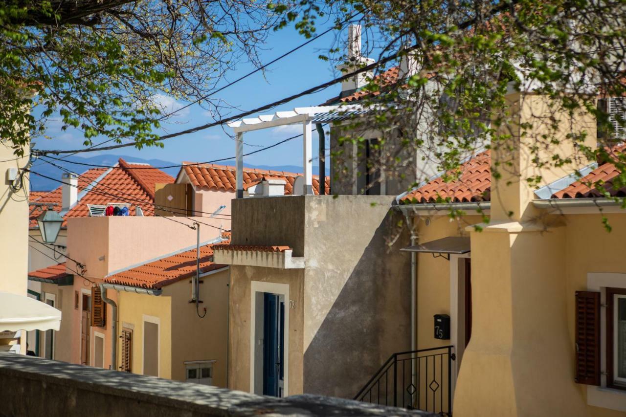 Little House In Baska Apartment Luaran gambar