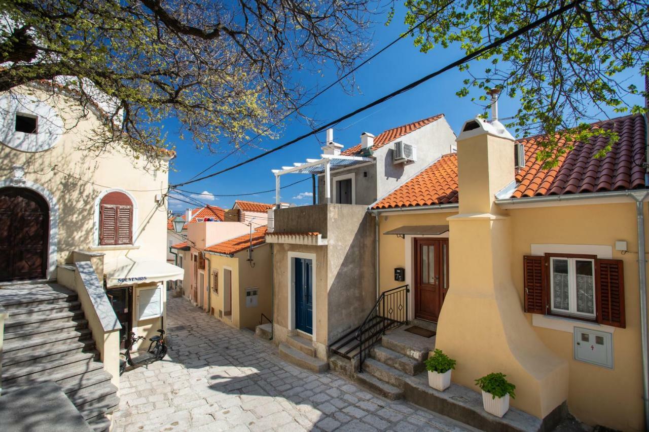 Little House In Baska Apartment Luaran gambar