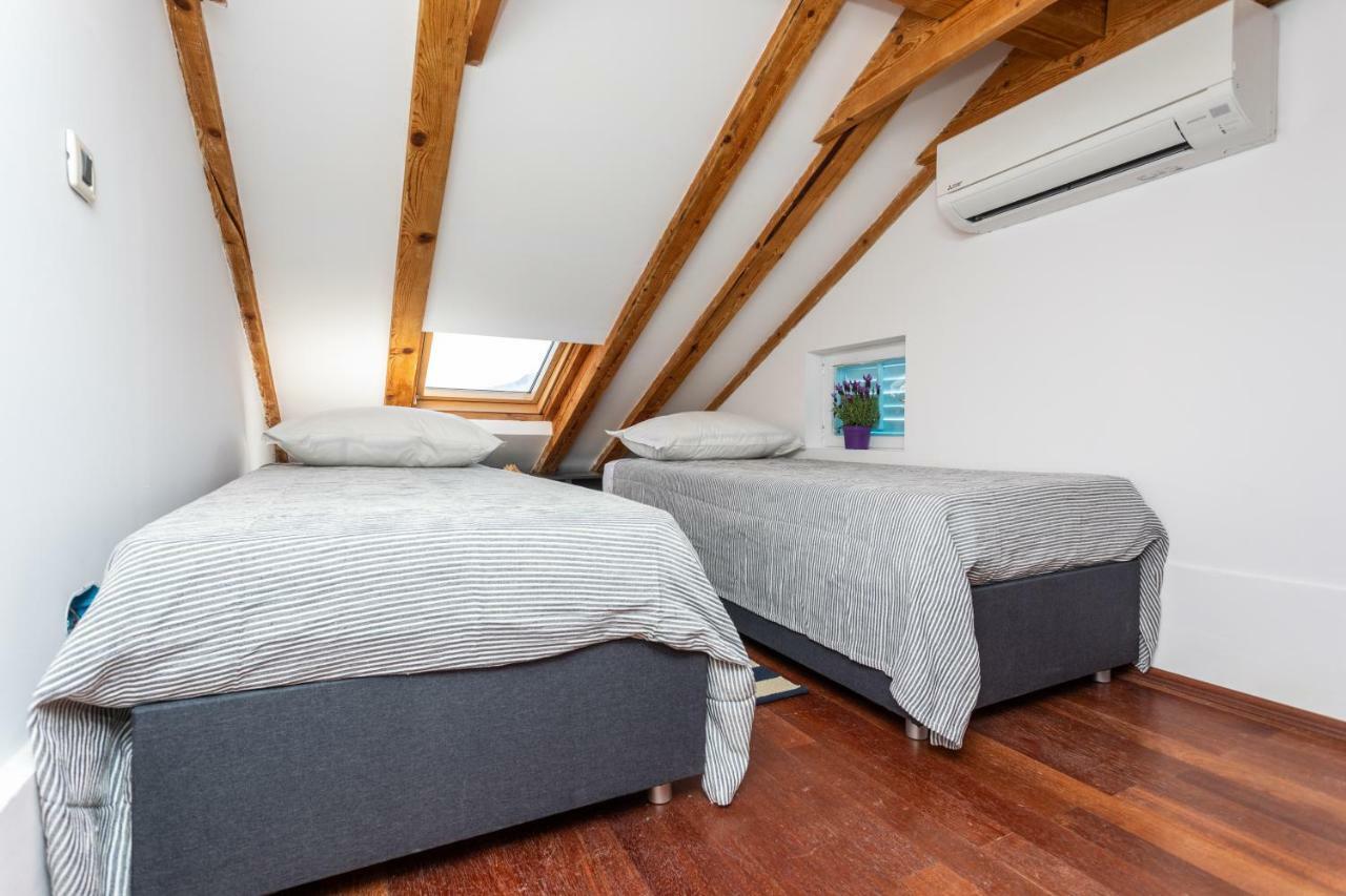 Little House In Baska Apartment Luaran gambar